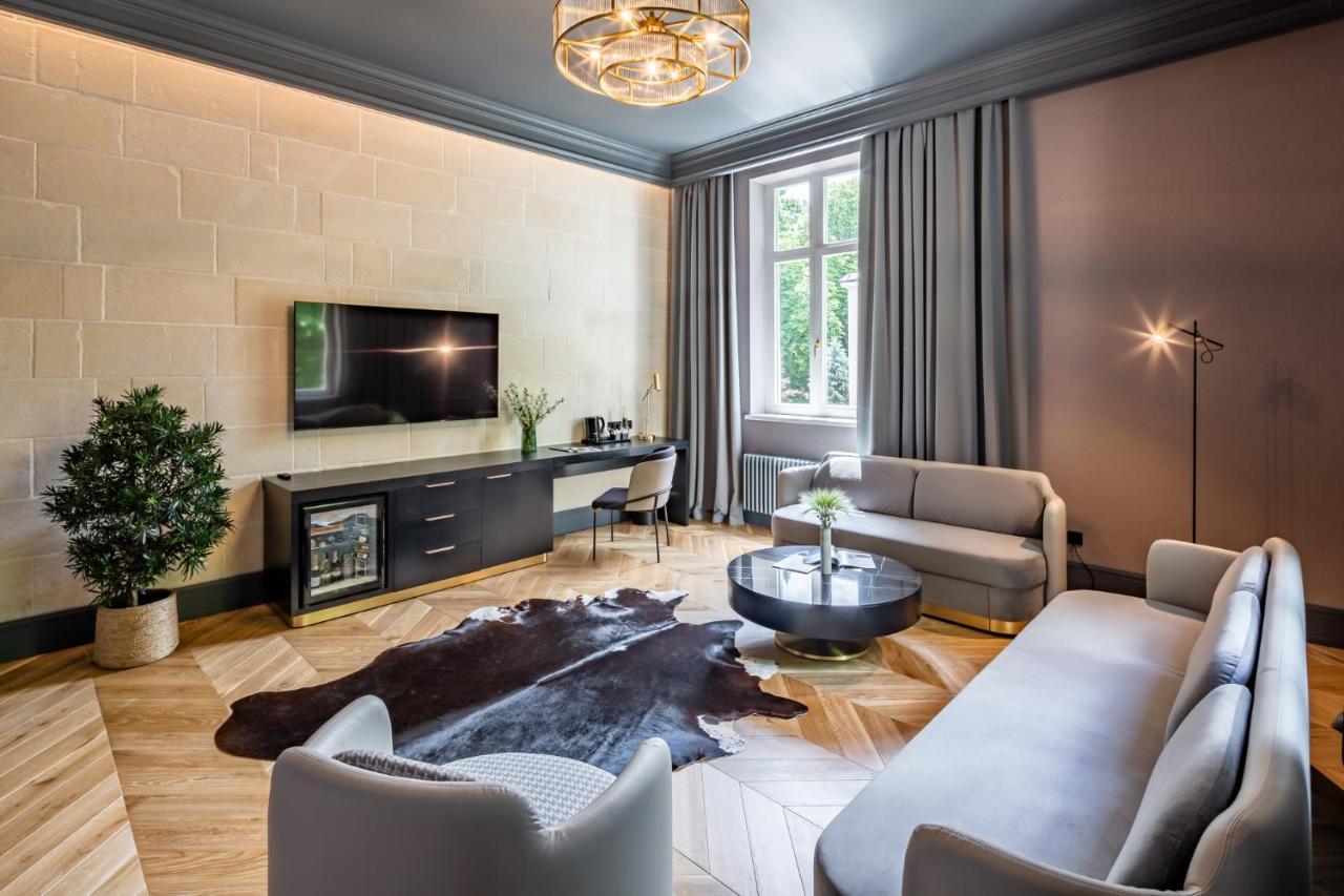 Lion'S Castle Hotel Lviv Luaran gambar