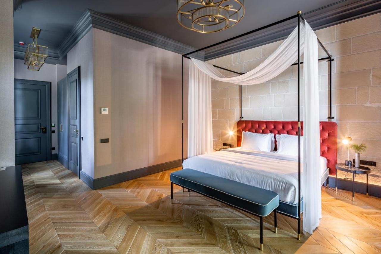 Lion'S Castle Hotel Lviv Luaran gambar