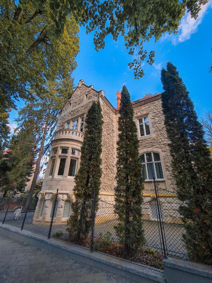 Lion'S Castle Hotel Lviv Luaran gambar